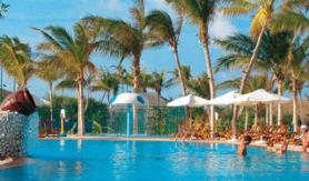 Maltský hotel Chaaya Island Dhonveli s bazénem