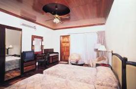 Maledivský hotelový resort Eriyadu Island - ubytování