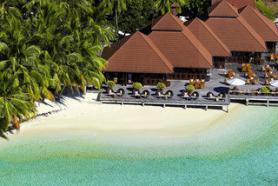 Maledivský ostrov s hotelem Kurumba Maldives