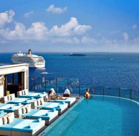 Maledivský hotel Traders Male s bazénem