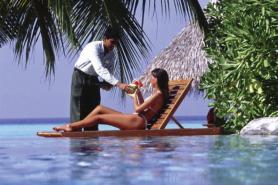 Maledivský hotel Sun Island Resort & Spa s bazénem