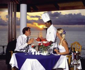 Maledivský hotel Sun Island Resort & Spa s restaurací