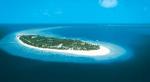 Maledivský hotel Reethi Beach Resort z výšky